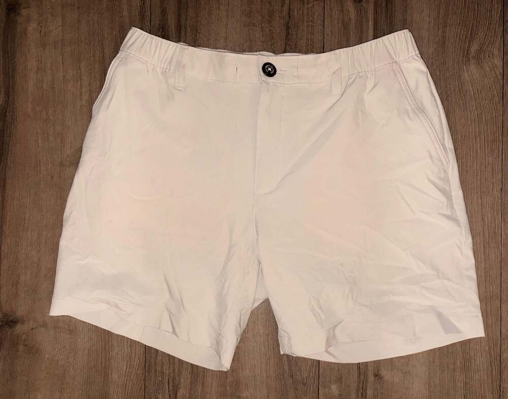 Chubbies Everywear Men's Casual Shorts 6" Inseam Elastic Waist Beige Size Medium